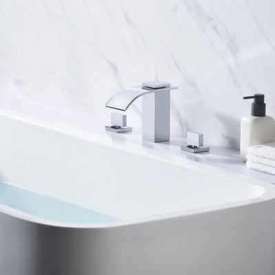 Römischer Wannenhahn mit hohem Durchfluss, zwei Griffen für die Deckmontage und Wasserfallauslauf, Chrom-Finish