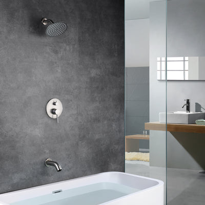 Wannen- und Duscharmaturen-Set aus gebürstetem Nickel mit Wasserfall-Wannenauslauf und Hochdruck-Regendusche